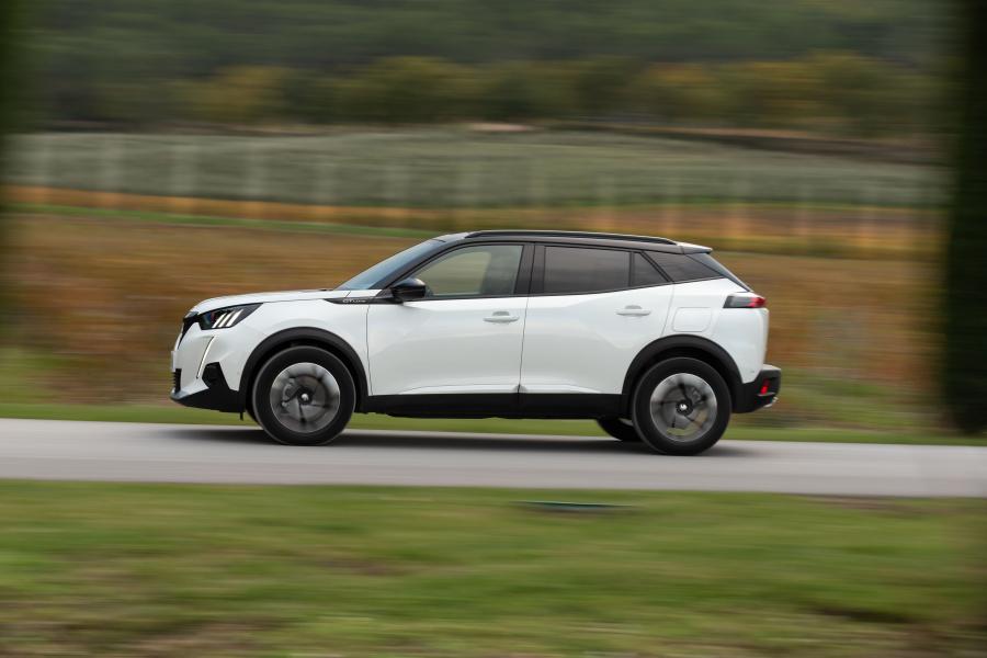  Peugeot e-2008 GT (Digital White) 2019 года  (WW) (фото 58 из 119)